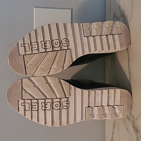 Sorel Harlow Black Waterproof Patent Leather Chelsea Zip Ankle Boots Wmns 8 - Picture 12 of 13